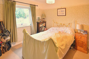 Bedroom- click for photo gallery